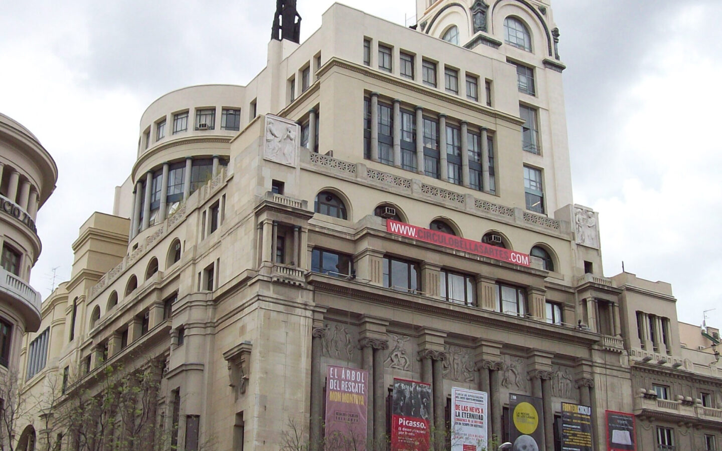 Edificio del Círculo de Bellas Artes en la calle Alcalá de Madrid