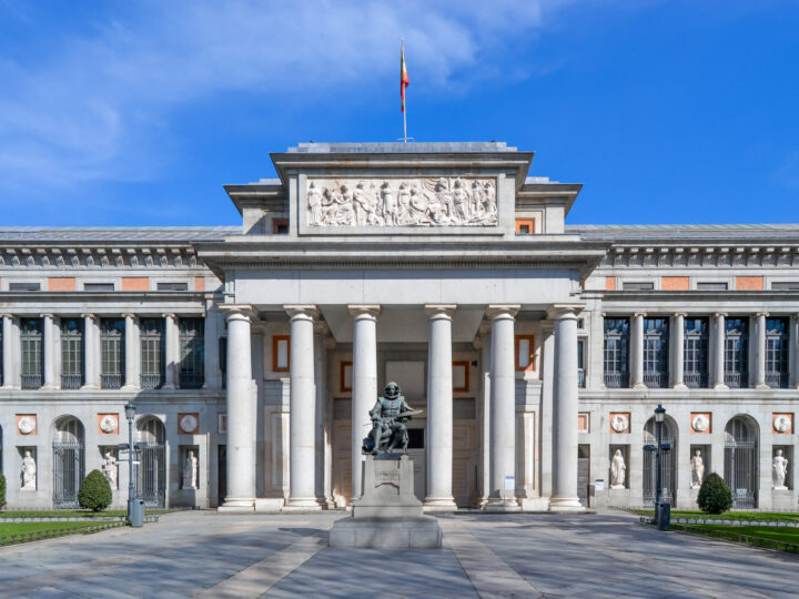 Fachada principal del Museo Nacional del Prado en Madrid